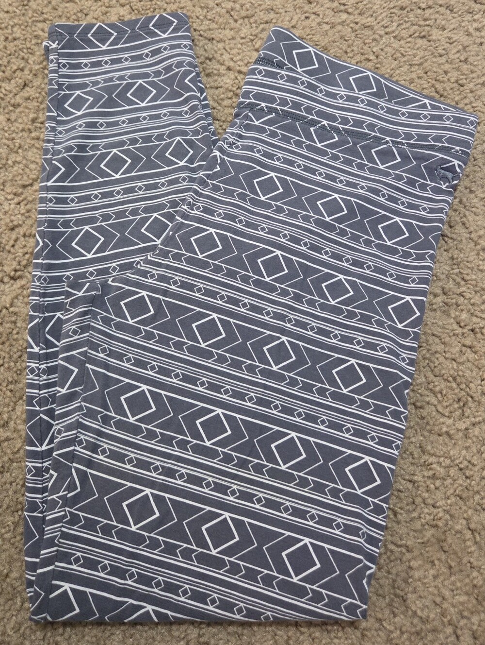 PINK Victoria's Secret Large Pattern Leggings Tights